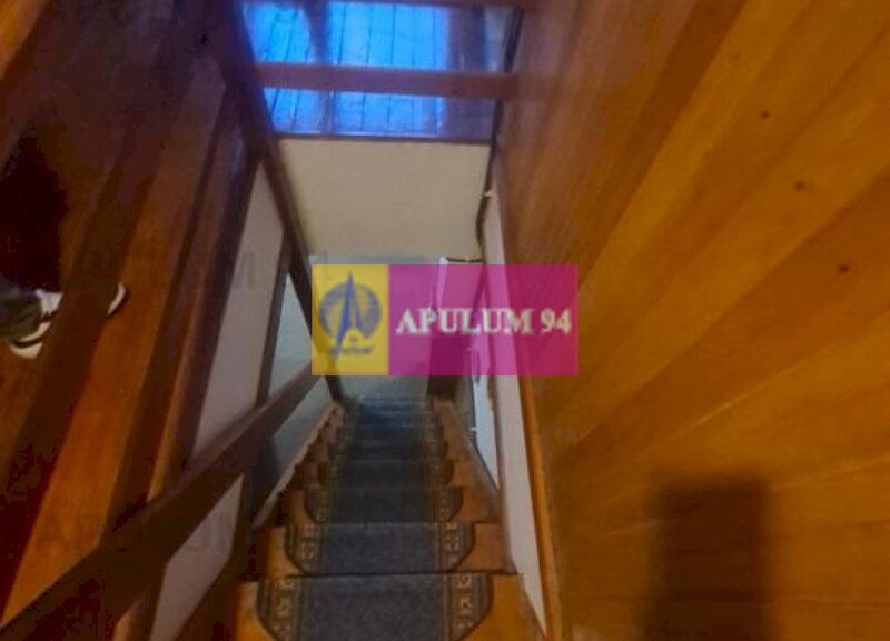 Casa de vacanta de vanzare in Provita de Jos